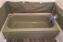 Aurora Tub Repair - Before