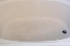 Bathroom Soaker Tub Refinish - Before
