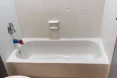 White Bathtub After Refinishing