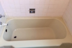 Tub Refinish Service St Charles - Before 1