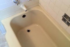 Tub Refinish Service St Charles - Before 2