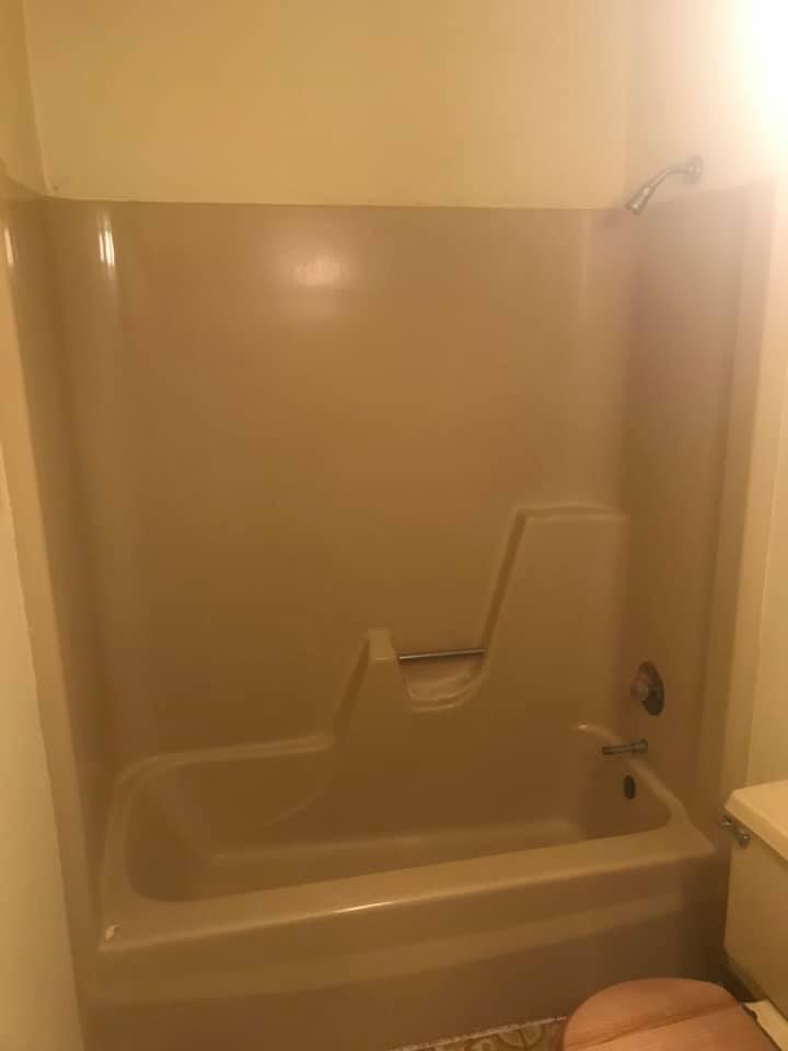 Fiberglass Bathtub And Shower Repair Experts In St Charles Il