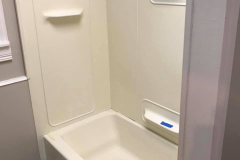 Fiberglass One Unit Refinished Tub - St Charles