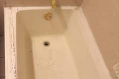 Fiberglass Bath Refinish - Before