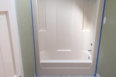 Refinished Fiberglass One Unit White Tub